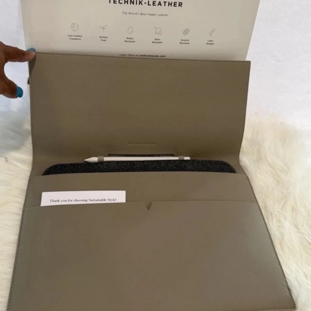 Von Holzhausen The iPad Portfolio Leather Reinvented Case 12.9 Inches Stone NWT